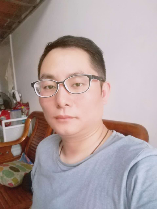 流星的尾巴的第一张照片--松溪征婚网