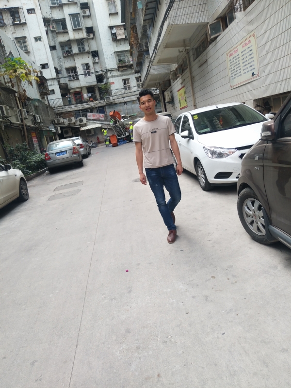 突然的自我的第三张照片--松溪征婚网