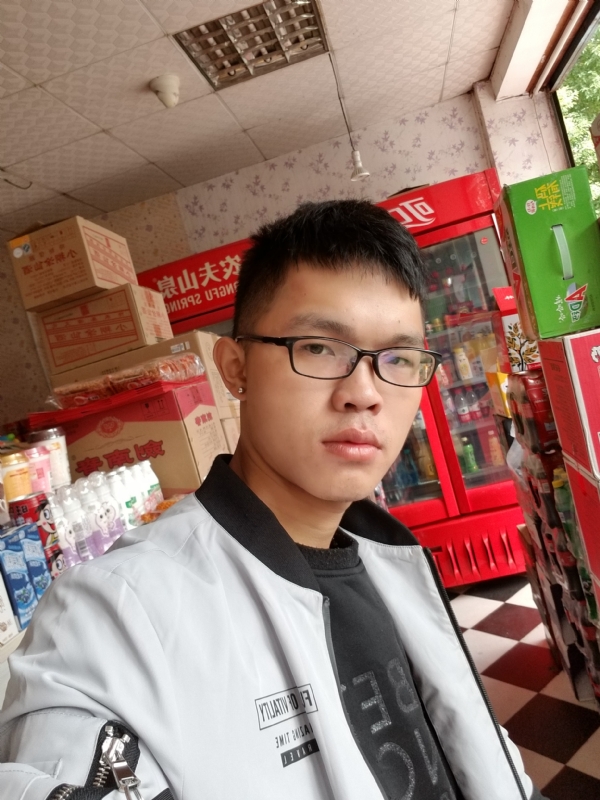 柒年的第一张照片--松溪征婚网