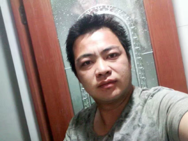 往事随风的第一张照片--松溪征婚网