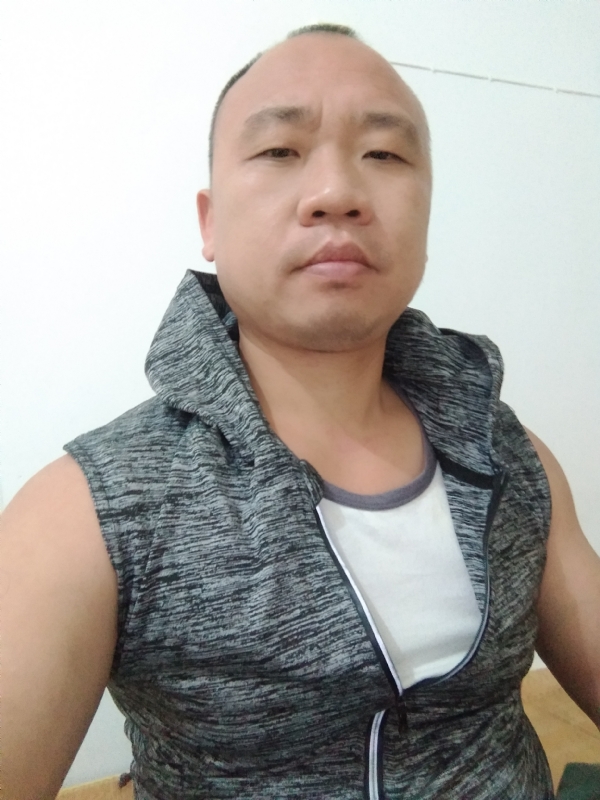 whm的第二张照片--松溪征婚网