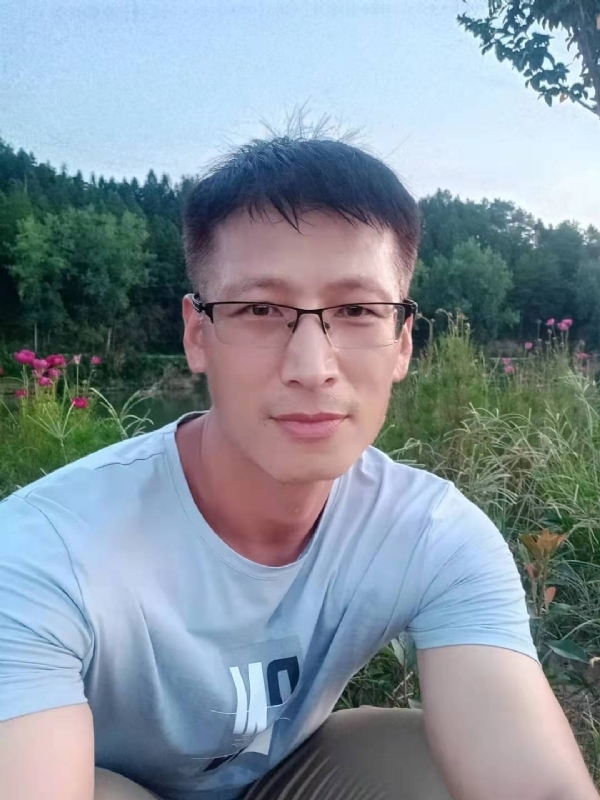 零零柒的第一张照片--松溪征婚网