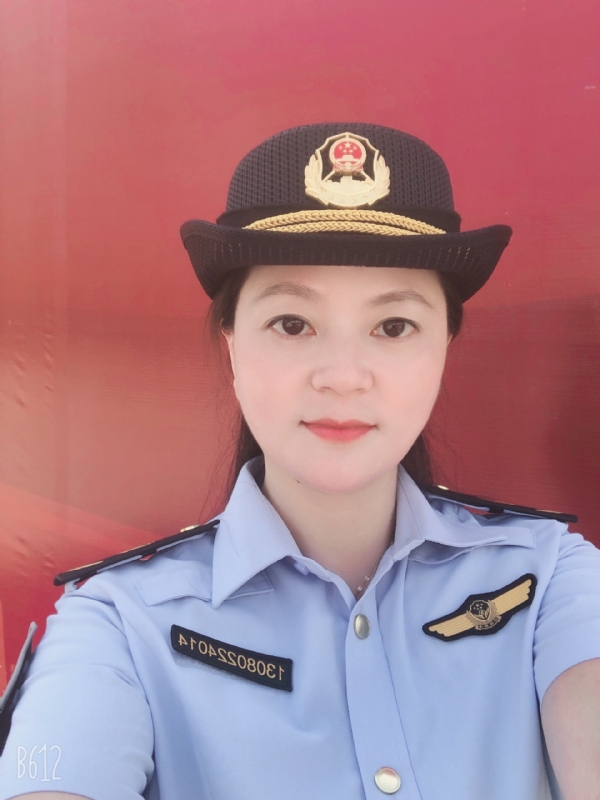 明明的第一张照片--松溪征婚网
