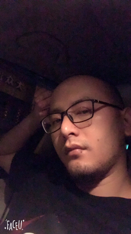 狂野的孤狼的第一张照片--松溪征婚网